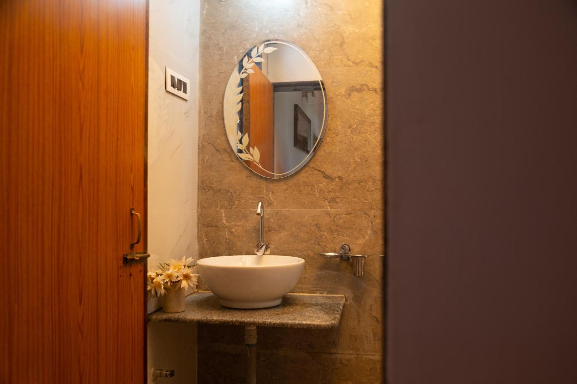 Bbn Serviced Apartment كالانغيُت الغرفة الصورة