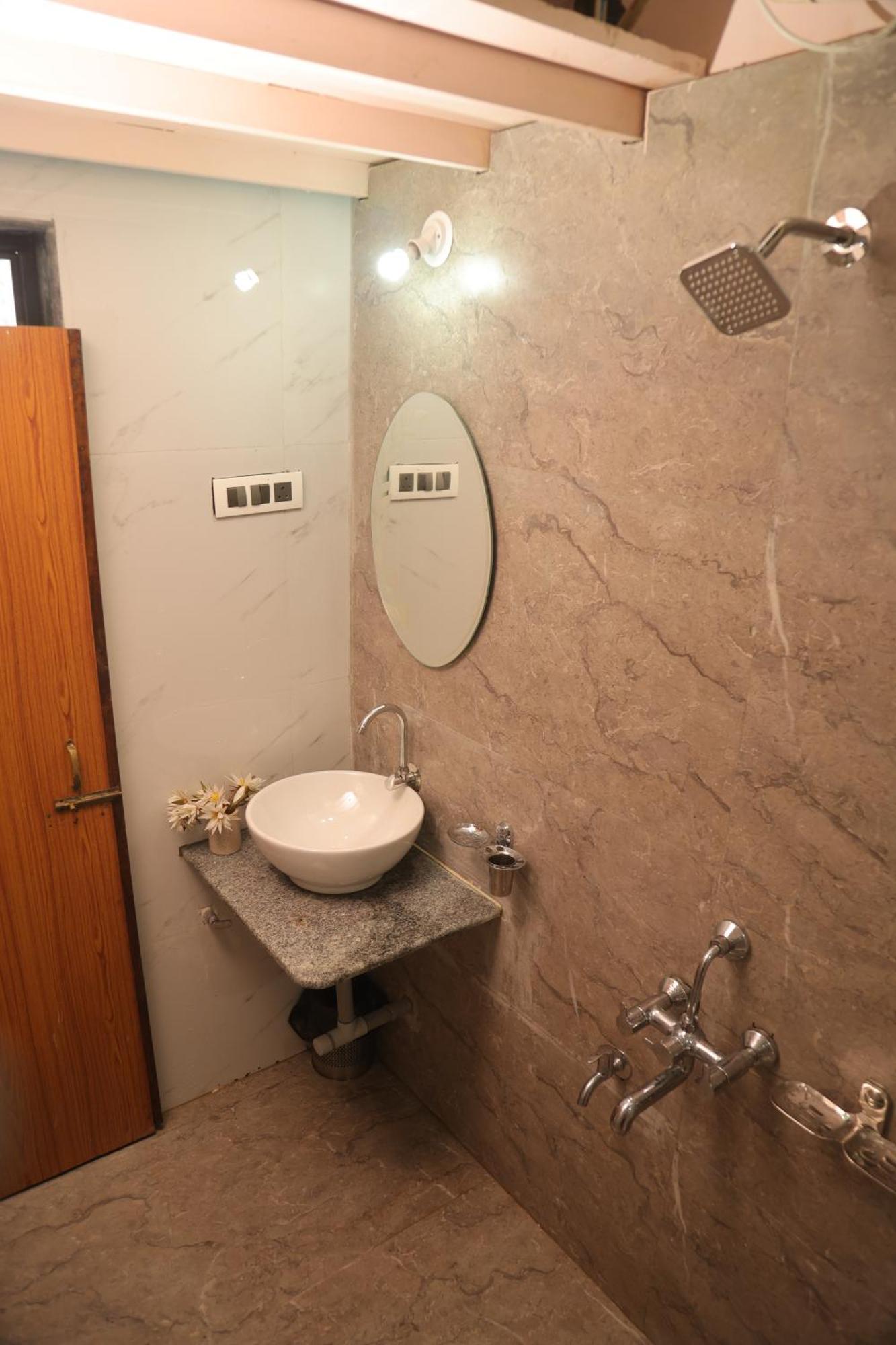 Bbn Serviced Apartment كالانغيُت الغرفة الصورة
